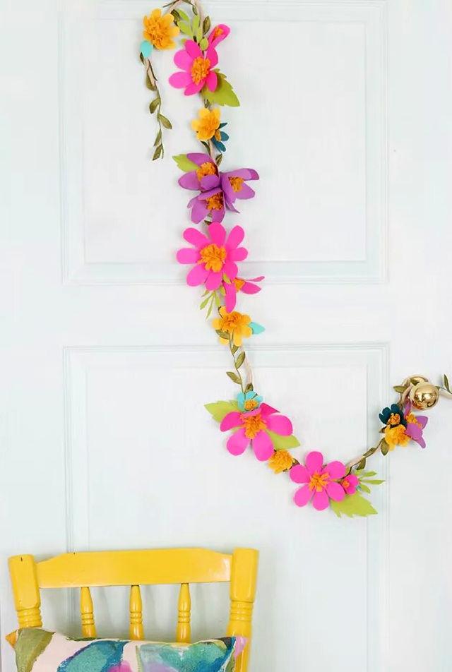 How to Make Paper Flower Garland