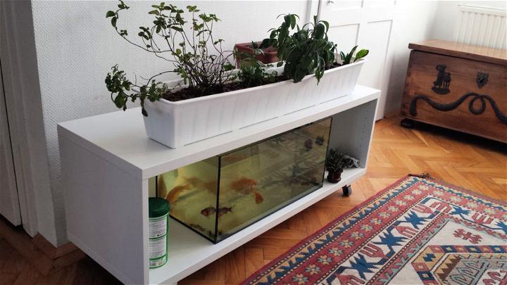 Ikea Shelf to Indoor Aquaponics System