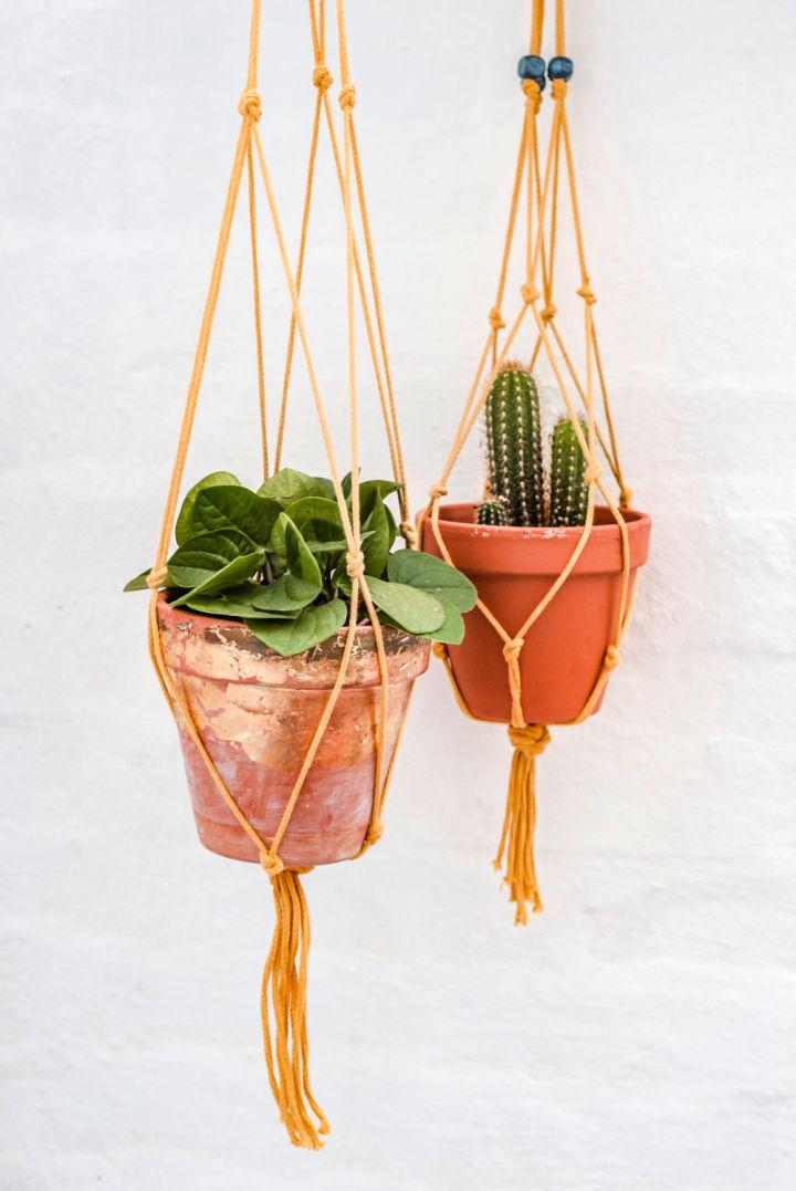 Macrame Plant Hanger with Hobbycraft