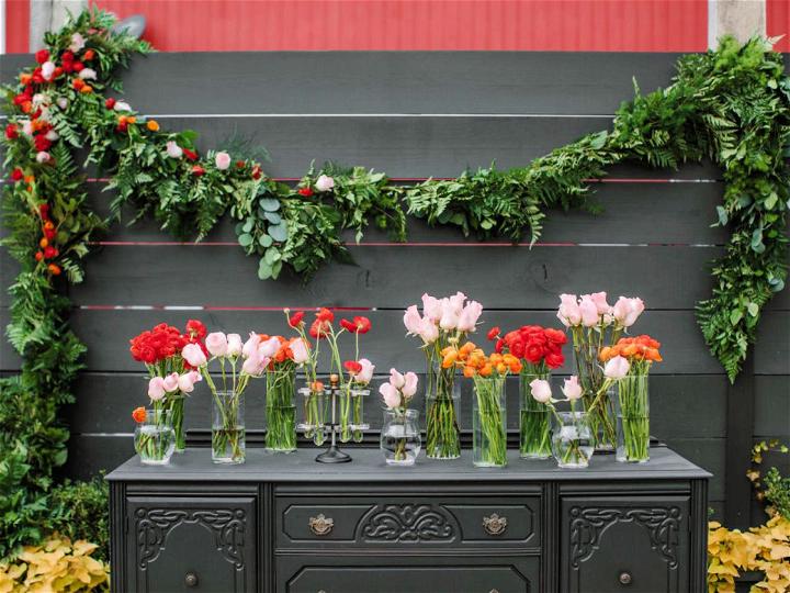 Make A Wedding Garland With Flowers