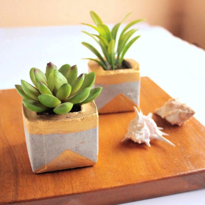 Making Gold Concrete Succulent Planters