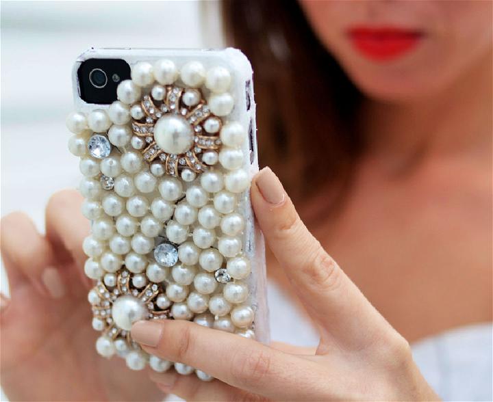 Making Pearl iPhone Case