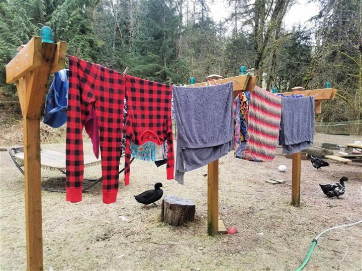 DIY Clothes Line: How to Make a Clothesline Post out of Wood - ManMadeDIY