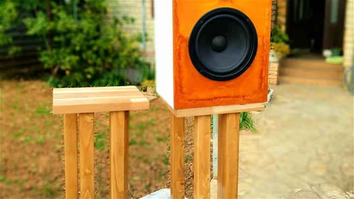 Vintage DIY Speaker Stand