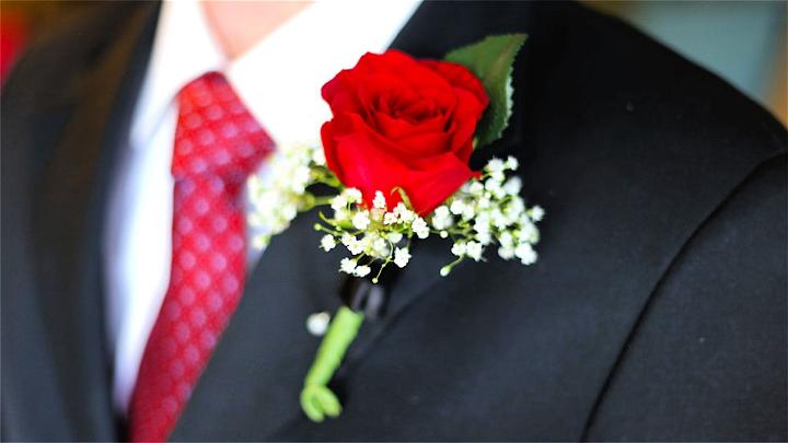 Amazing DIY Wedding Boutonniere