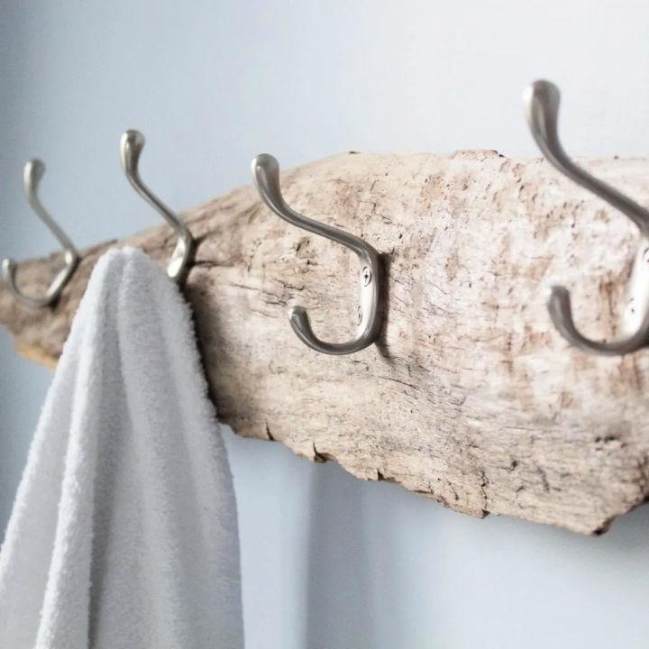 Beachcombers Rustic Towel Rack