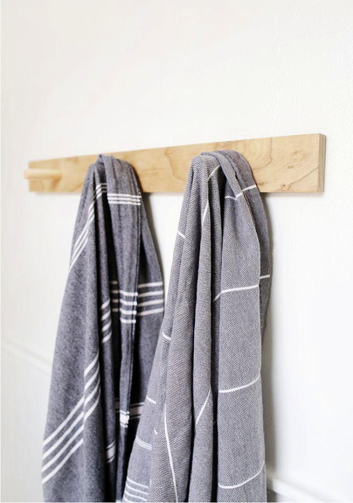 DIY Peg Towel Rack