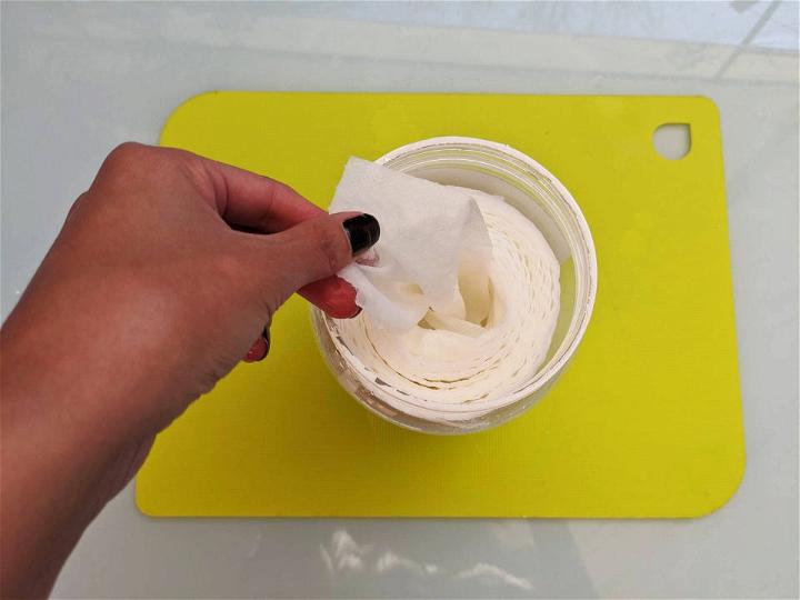 Make Your Own Disinfecting Wipes