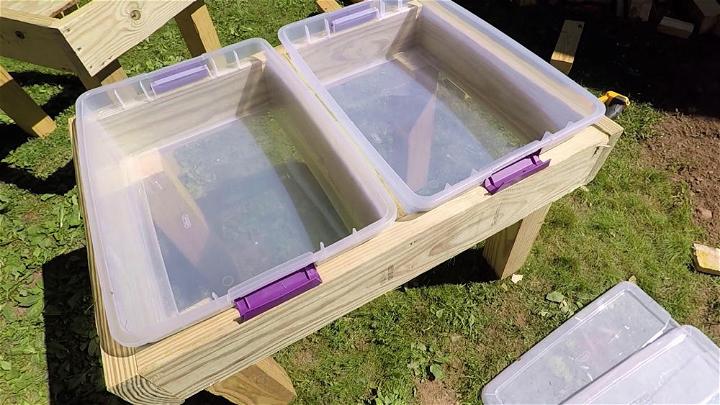 Quick and Easy DIY Water Table