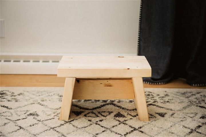 Simple Wooden Step Stool