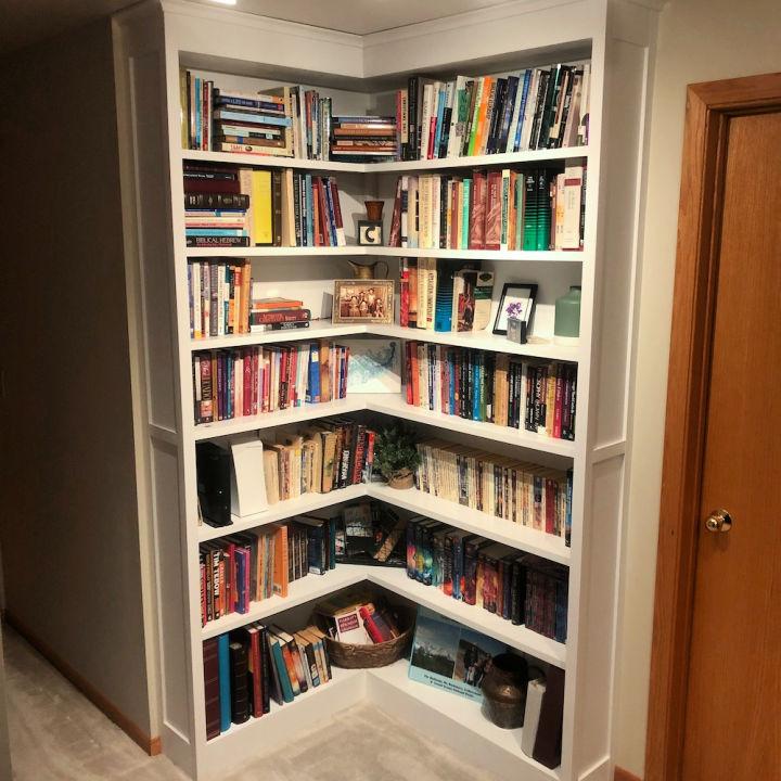 Built in Corner Bookshelf with Open Corner