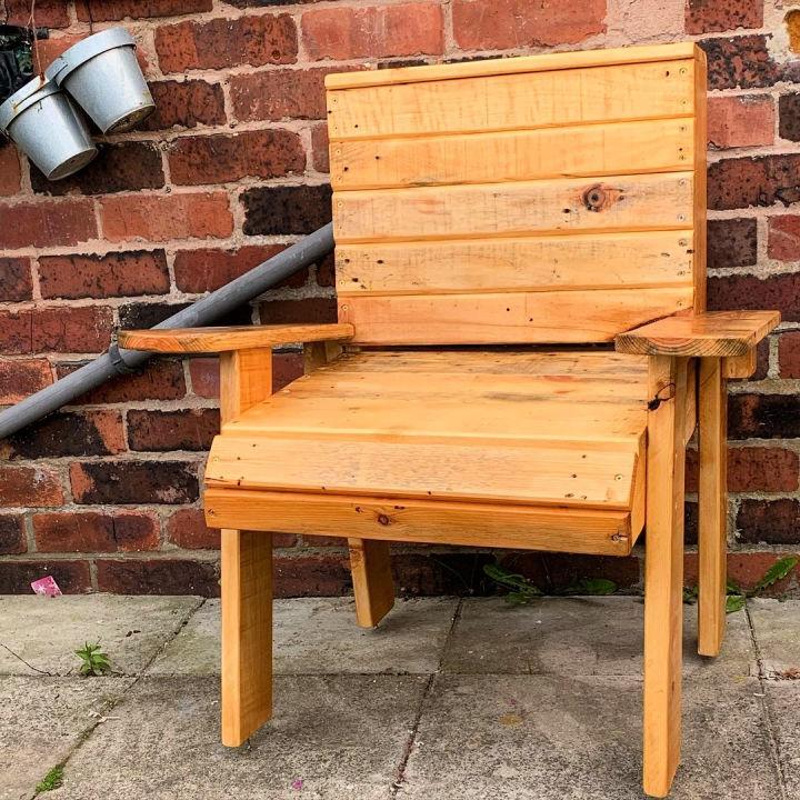 Chair From Pallet Wood