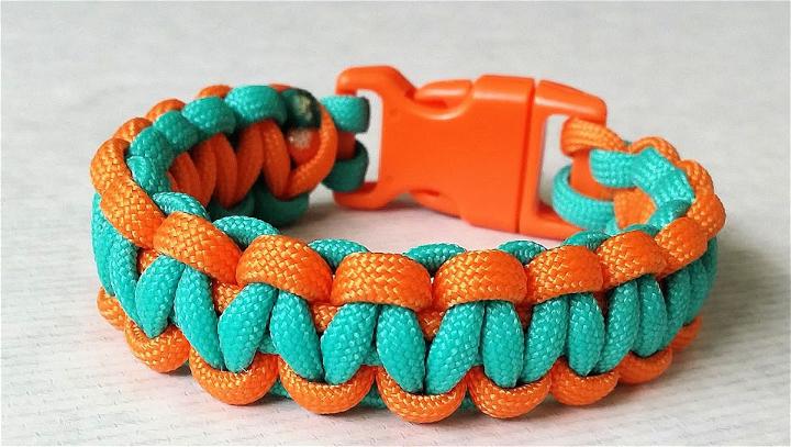 Cobra Paracord Bracelet