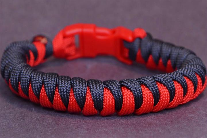 JTG Paracord Bracelet - Thin Red Line - XL / 25cm - Jackets to go Berlin -  We make patches - 3D rubber patches, embroide, 5,90 €