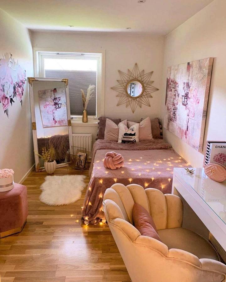 Cute Pink Bedroom For Teen Girls