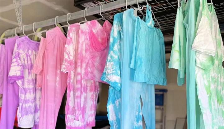 DIY Pastel Tie Dye Sleepwear