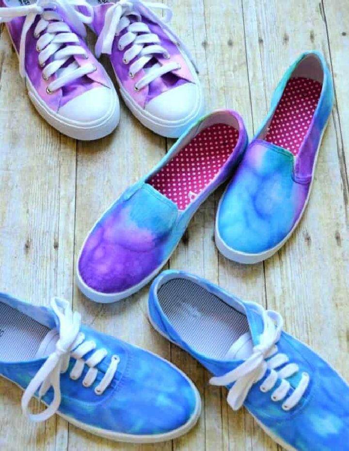 Easy to Make Tie Dye Shoes