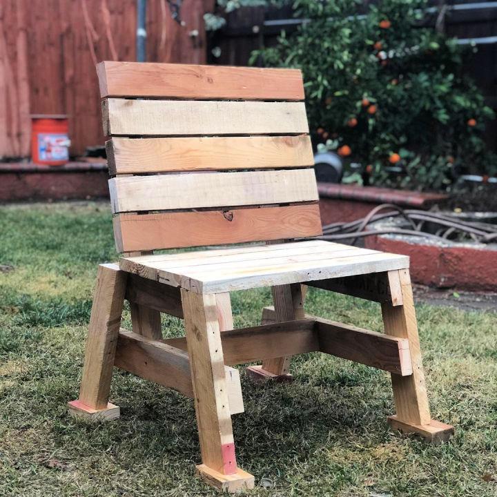 Heavy Duty Chair From Pallets