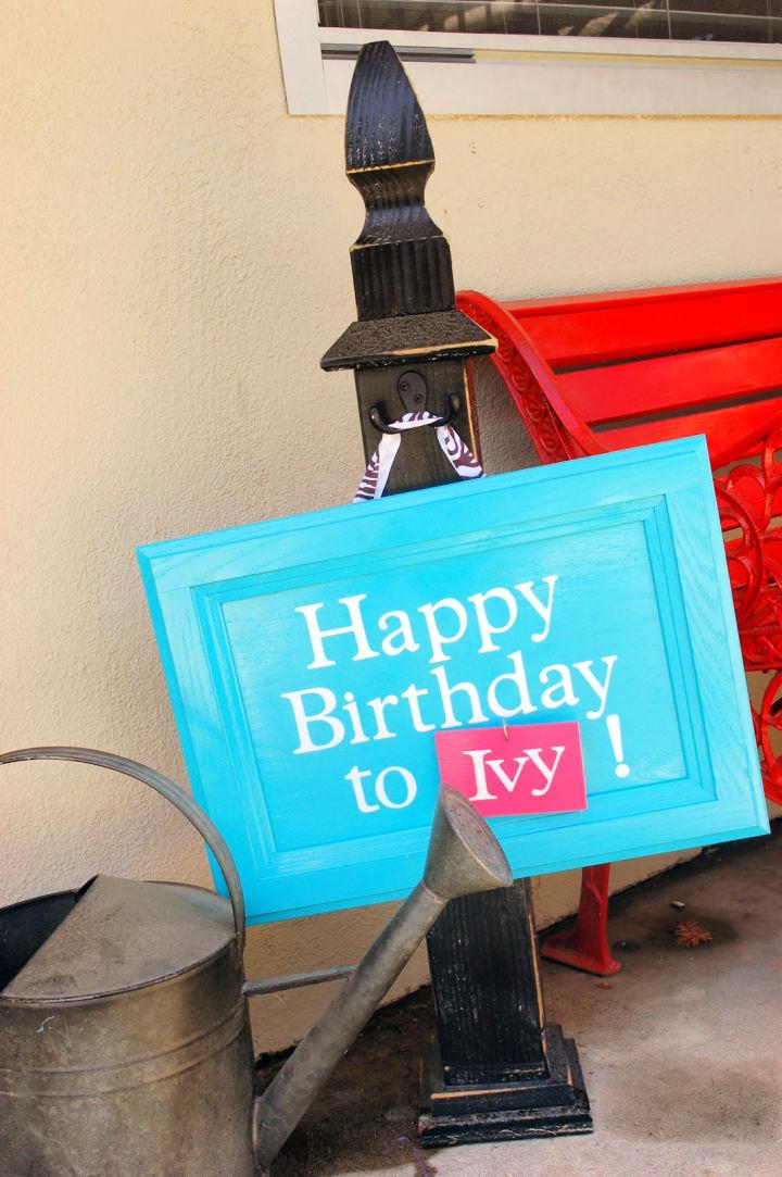 Interchangeable Birthday Sign