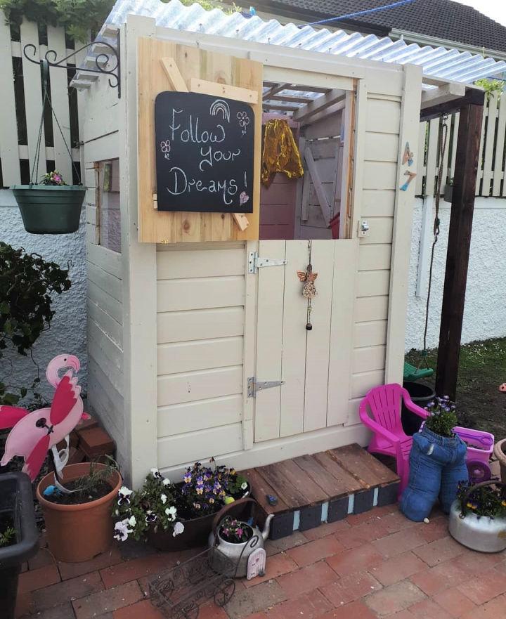 Kids Pallet Playhouse