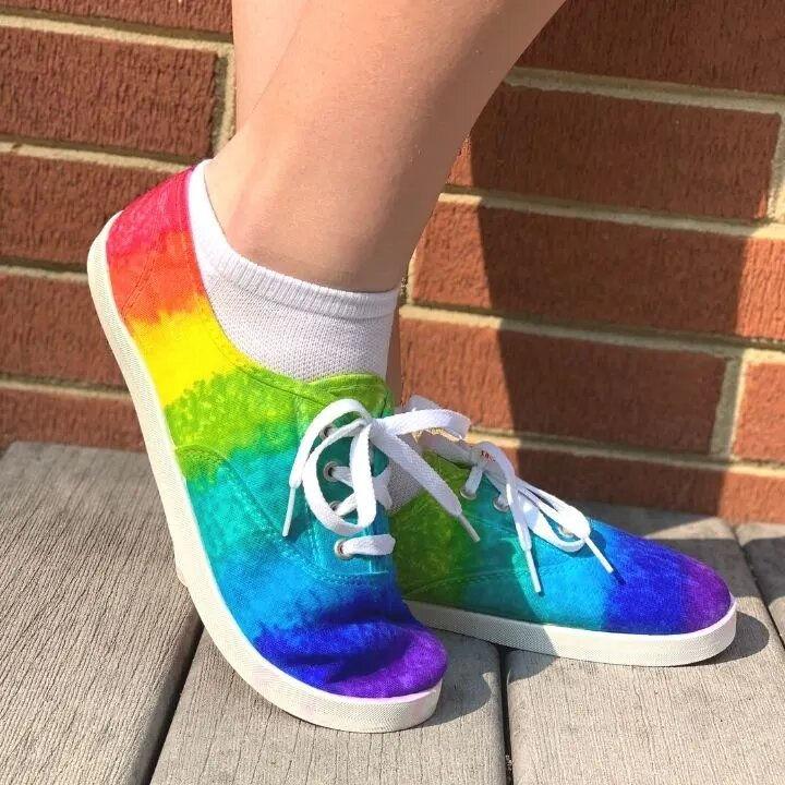 Make Your Own Tie Dye Shoes
