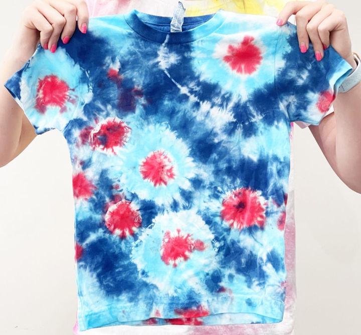 Make a Sunburst Tie Dye Shirt