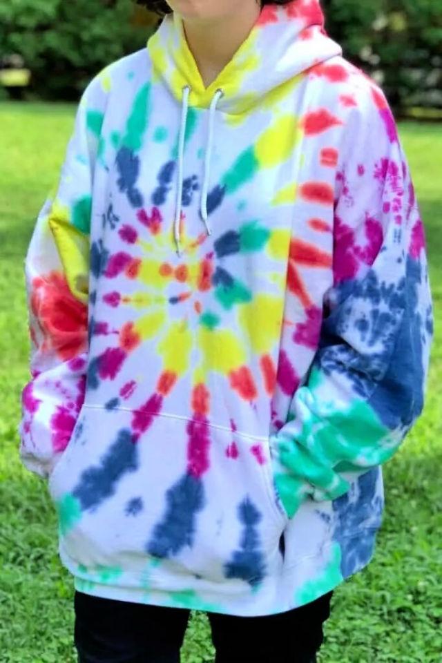 Making Our Own Tie Dye Hoodie