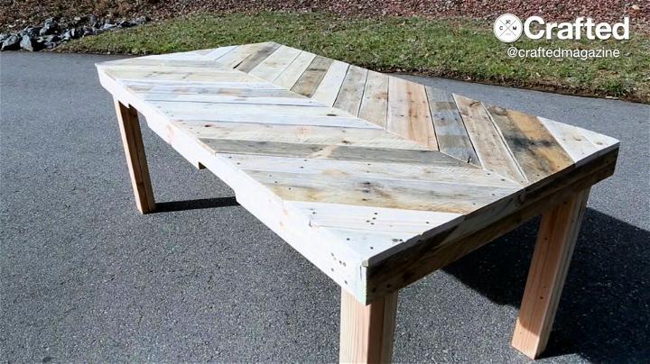 Outdoor Dining Table From Pallets