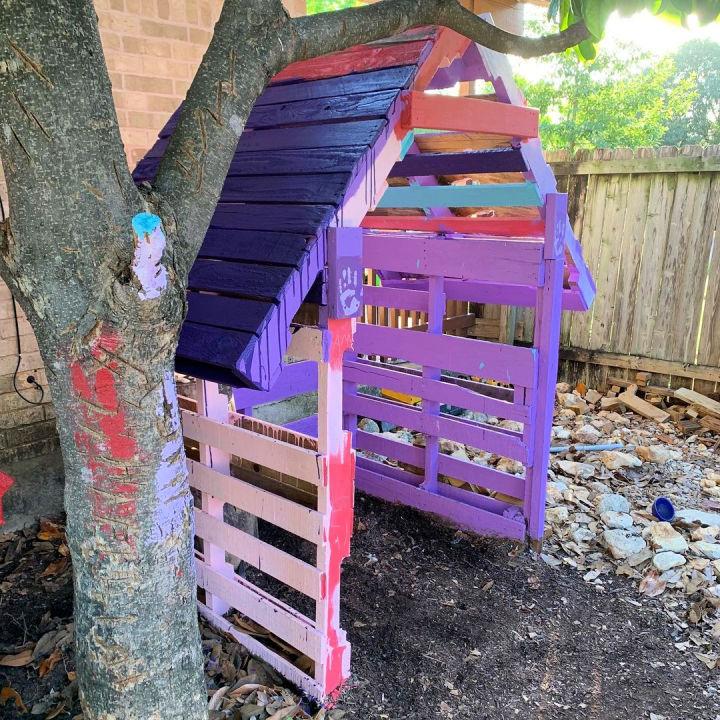 Painted Pallet Playhouse
