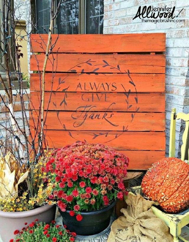 Painting Pallet Porch Sign