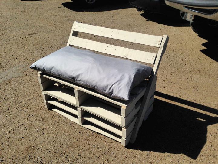 Pallet Bench With Shoe Rack