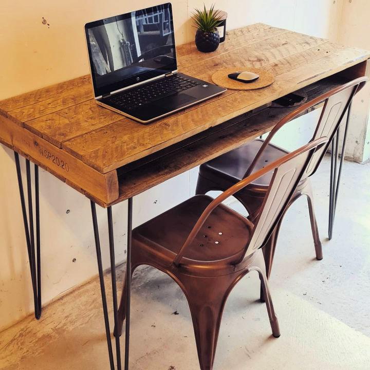 Pallet Desk With Hairpin Legs