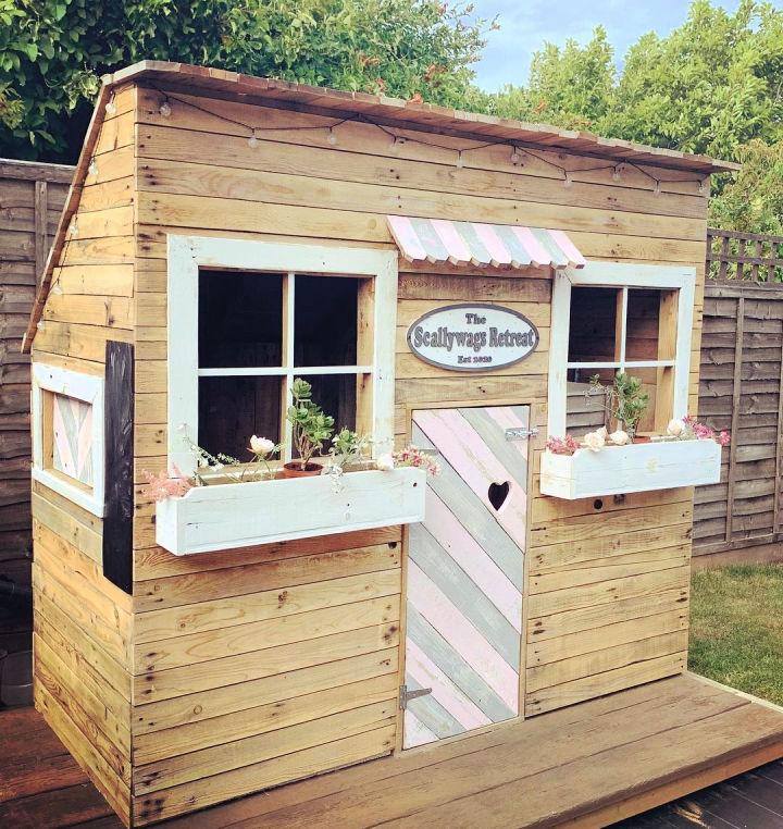 Pallet Playhouse For Kids
