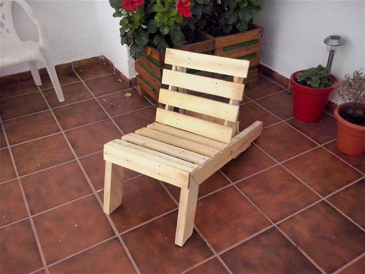 Pallet Wood Lounge Chair
