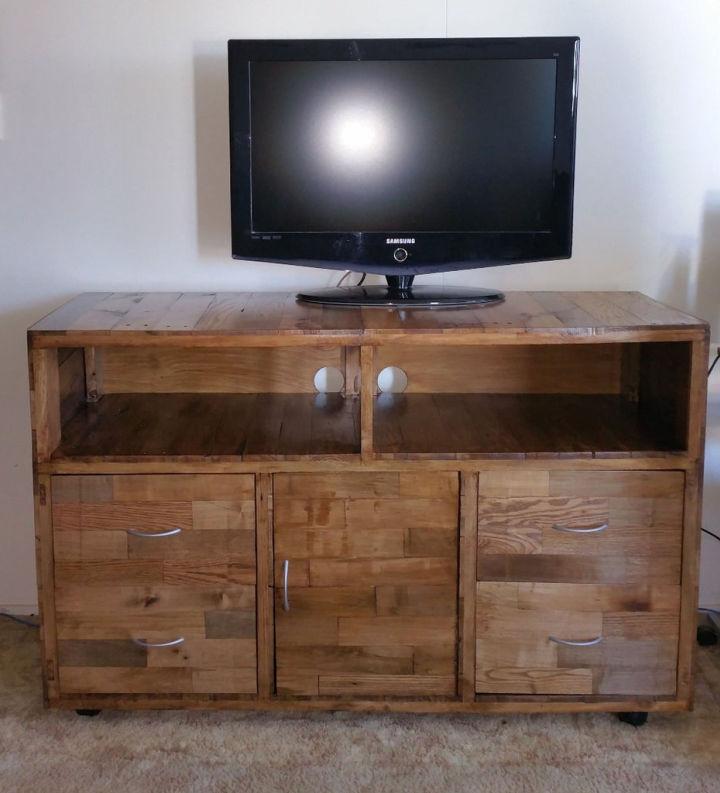 Mueble de TV de madera de palet