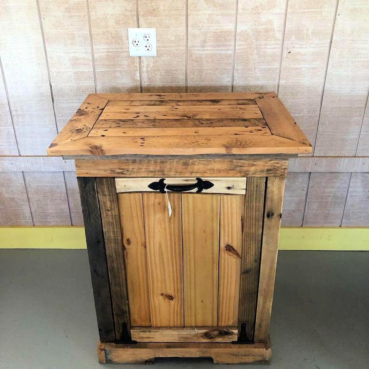 Pallet Wood Trash Bins