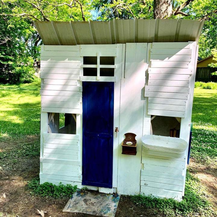 Recycled Pallet Playhouse