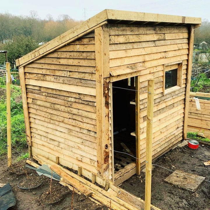 Shed Using Old Pallets