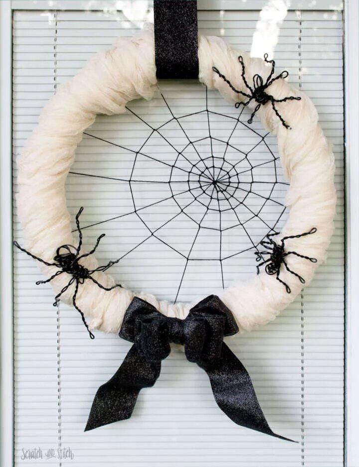 Spiderweb Halloween Wreath with Wire Spiders