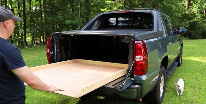 Truck Bed Slide for Chevy Avalanche
