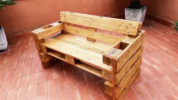 Wooden Pallet Bench