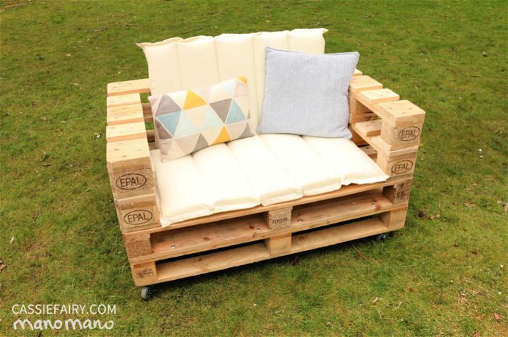 Wooden Pallet Chair