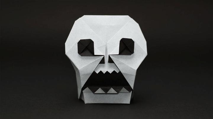 DIY Halloween Origami Skull