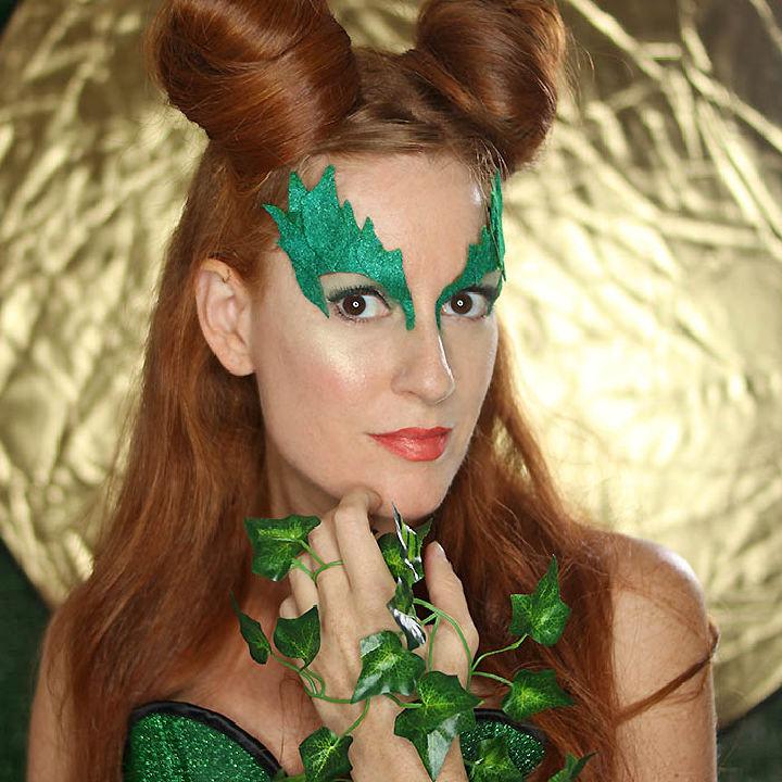 DIY Poison Ivy Costume Eye Mask