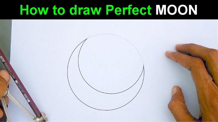 Draw a Perfect Moon in Simple Way