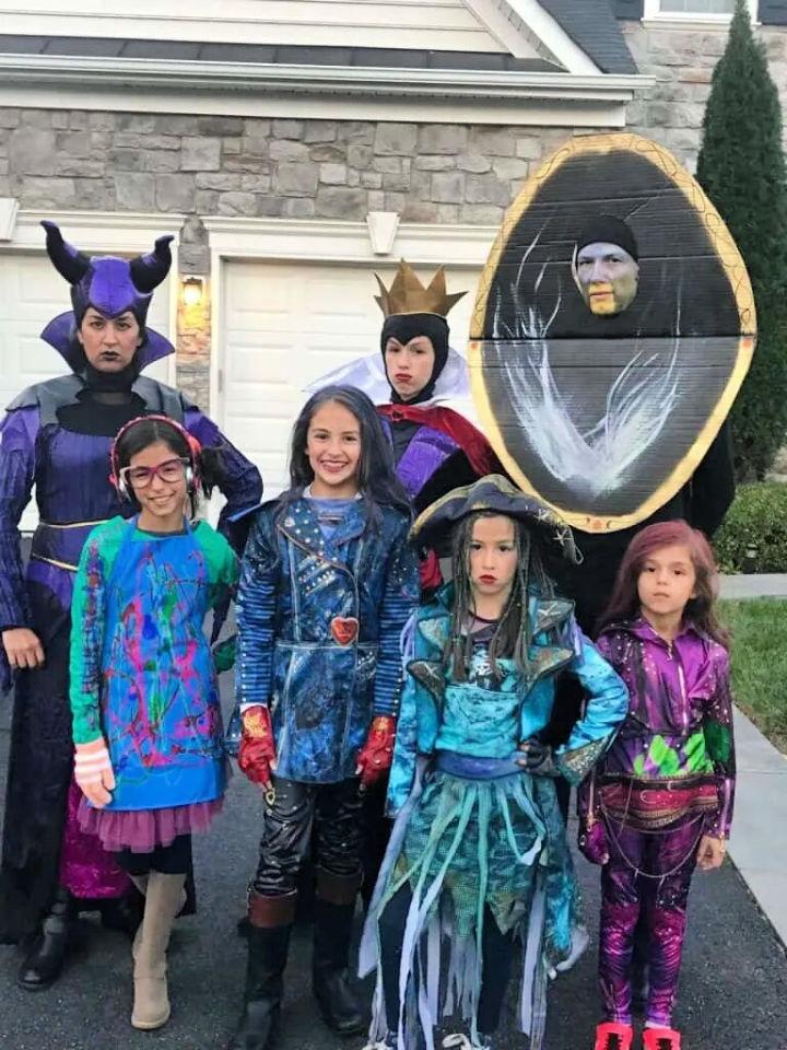 Family of 7 Disney Descendants Costume