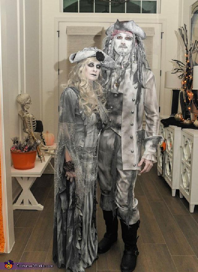 Ghost Pirate Couple Costume