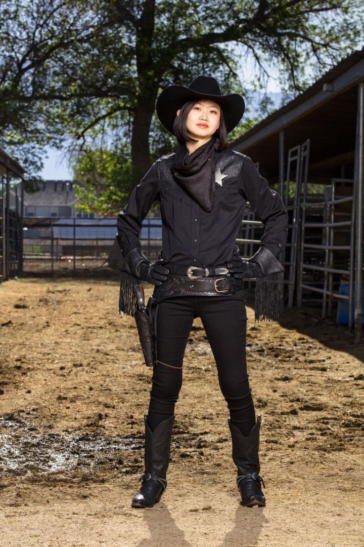 Gunslinger Cowgirl Costume