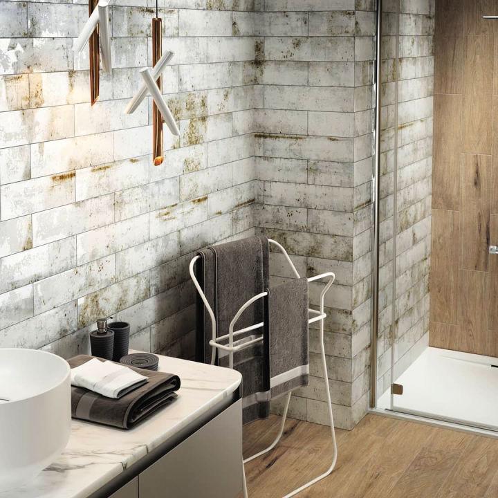 Rustic Shower Tile Design