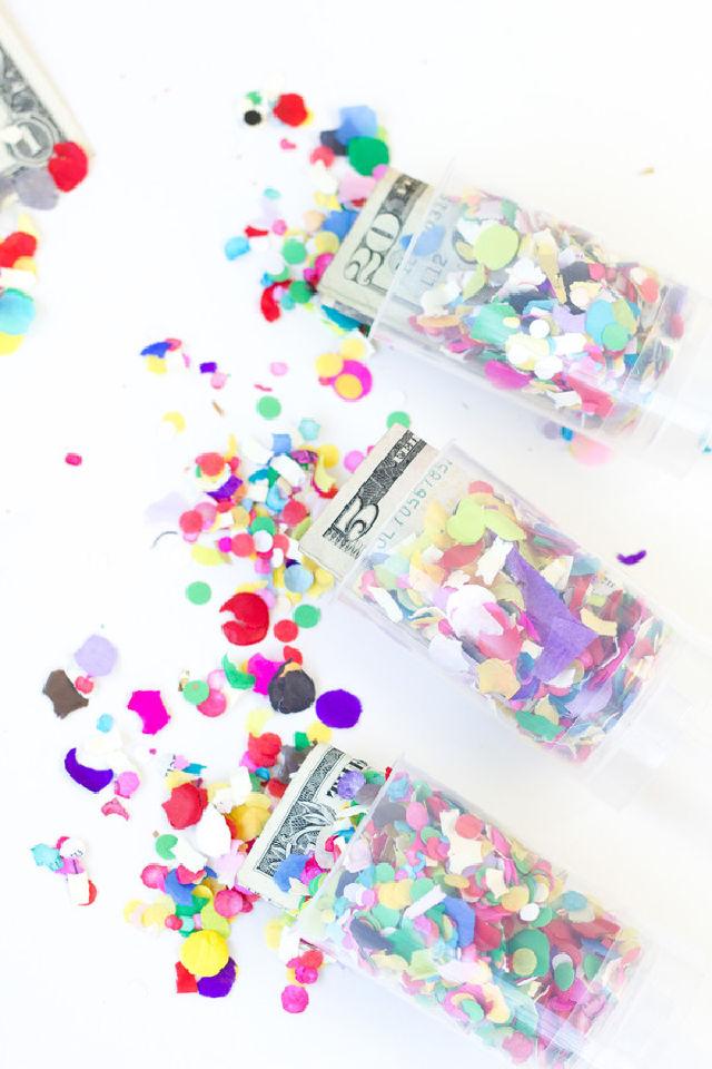 Surprise Money Confetti Poppers